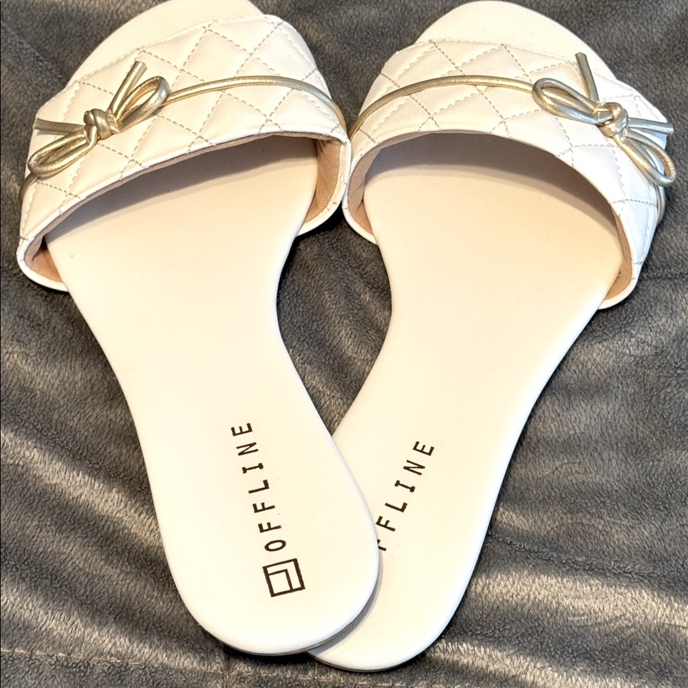 Women's Slide Sandals with Gold Bow.  So Cute and Preppy